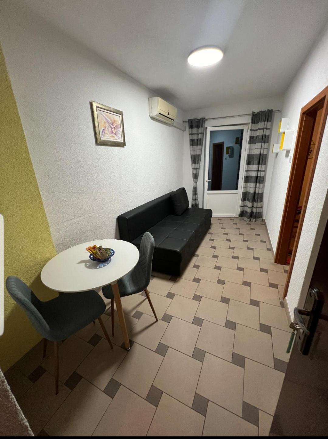 Apartment Afrika Макарска Экстерьер фото
